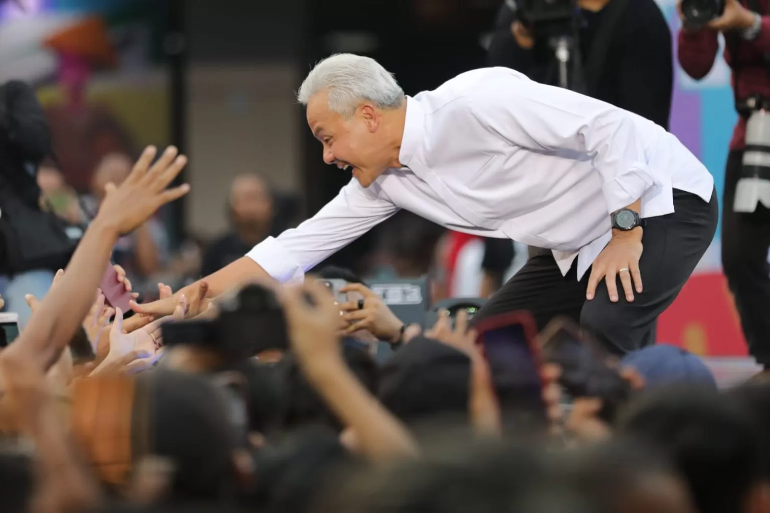 Gambar suasana acara Terima Kasih Jawa Tengah untuk perpisahan mantan Gubernur Ganjar Pranowo.