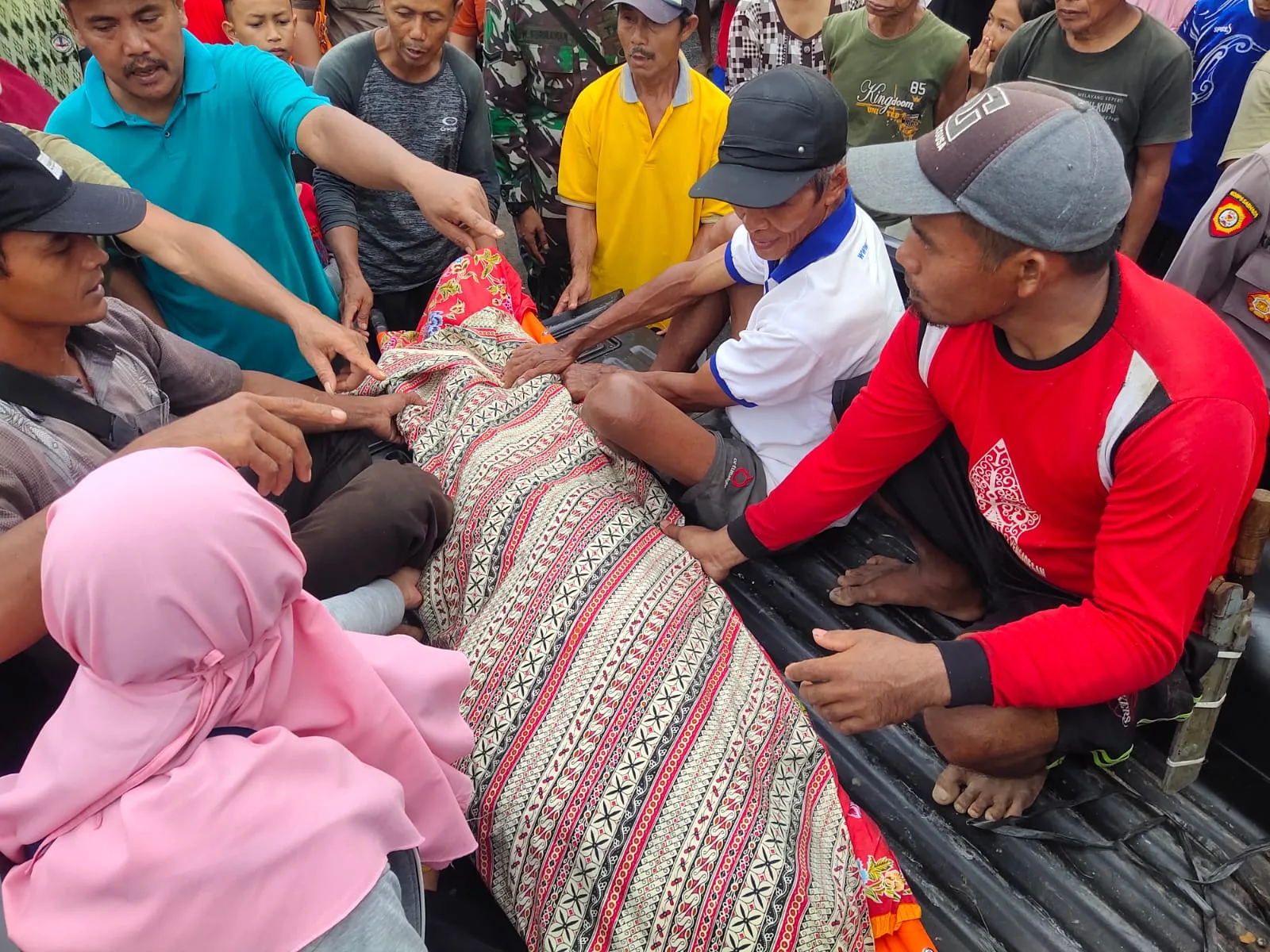 Tenggelam di aliran sungai