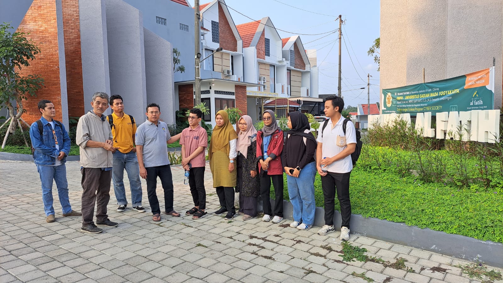 tim edukasi