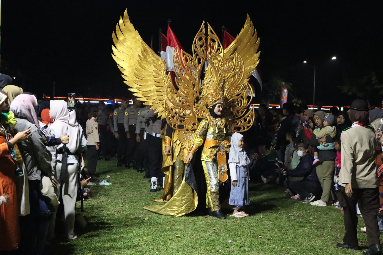 Wonosobo night fashion carnival 