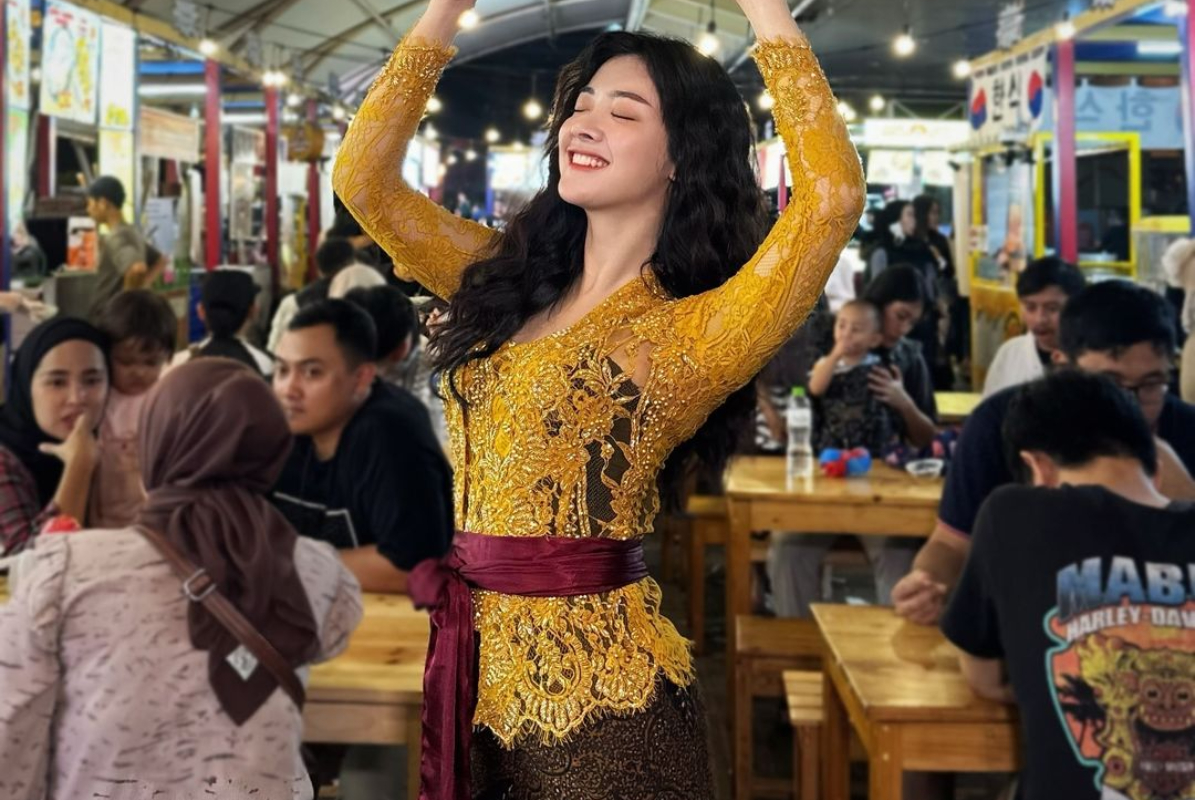 Dara Sarasvati pelopor content reaction kebaya dan tokoh atau legenda nusantara