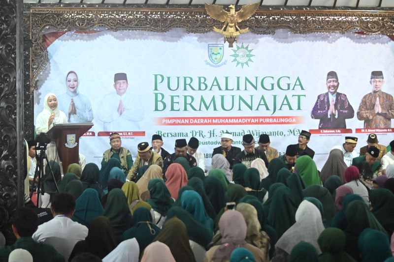 Purbalingga bermunajat