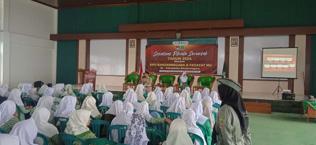 Sosialisasi dan pendidikan politik 