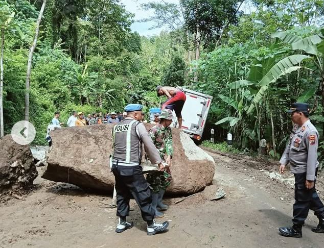 Batu besar 