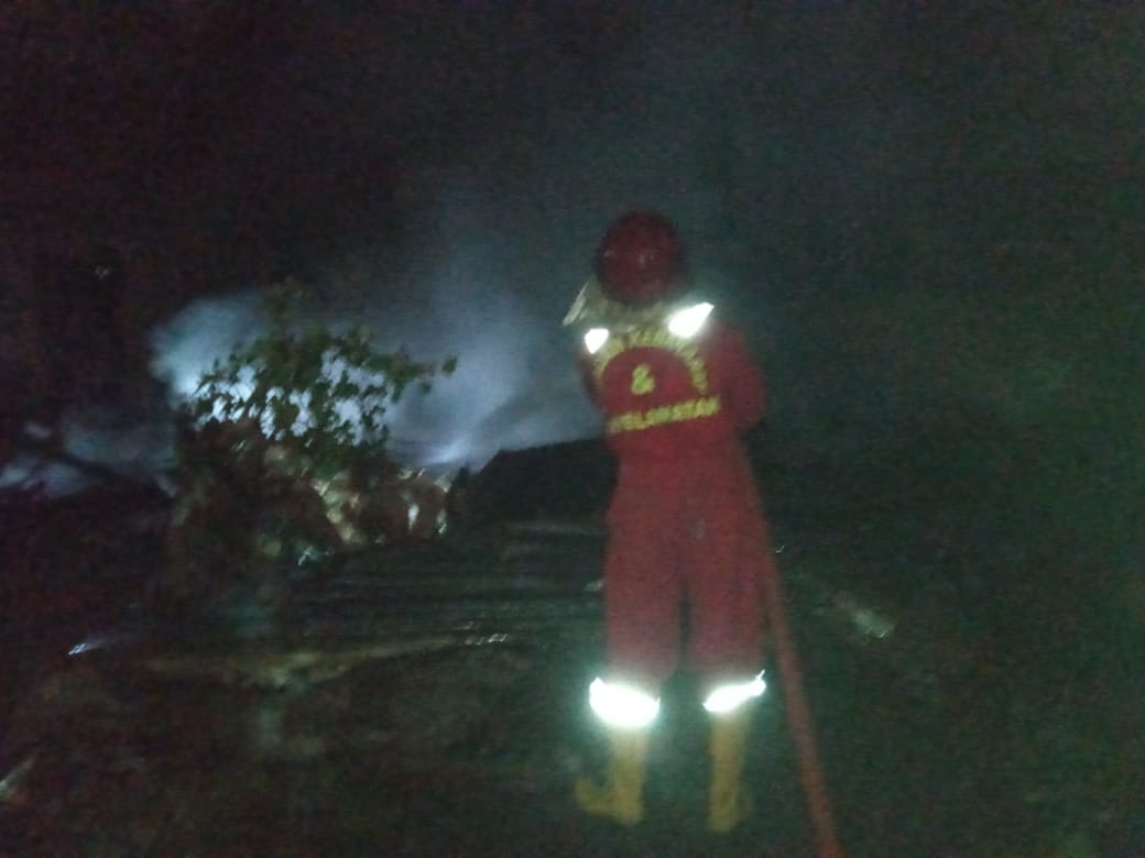 Kebakaran di donan