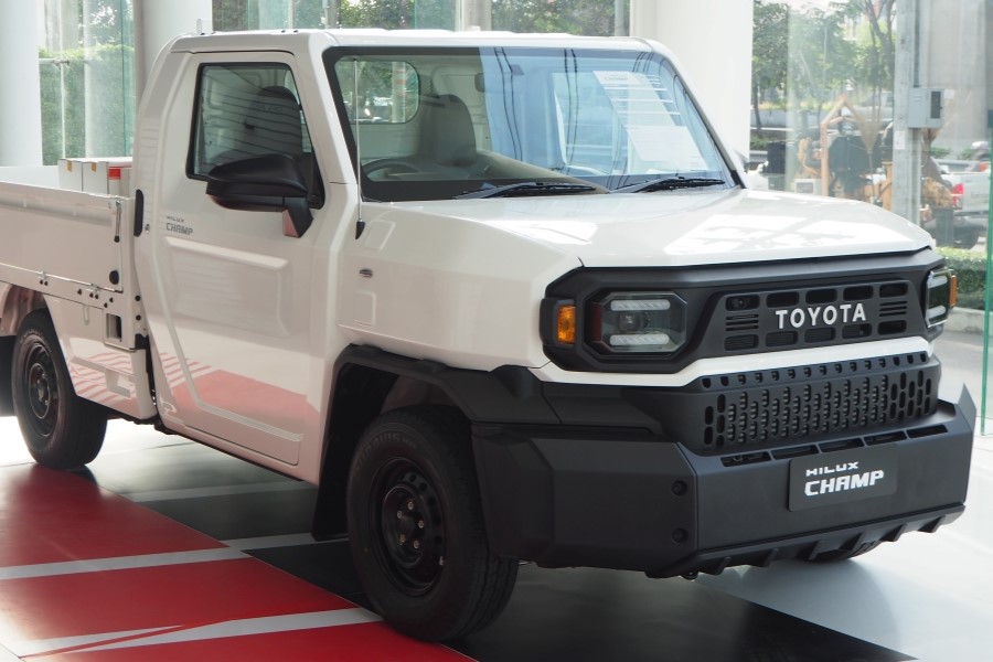 Toyota Hilux Rangga 2024: Pilihan Pikap Tangguh dengan Pajak Tahunan Terjangkau