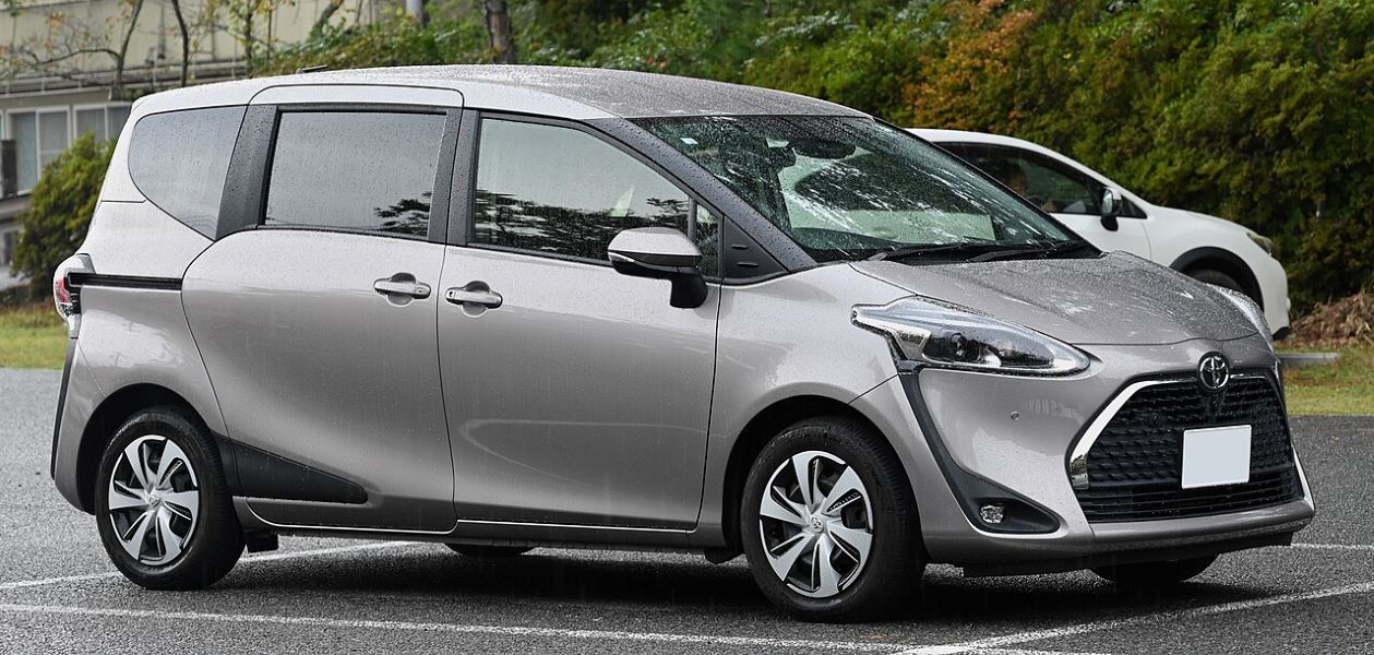 Toyota Sienta vs Honda Freed Mana yang Lebih Cocok untuk Keluarga Anda