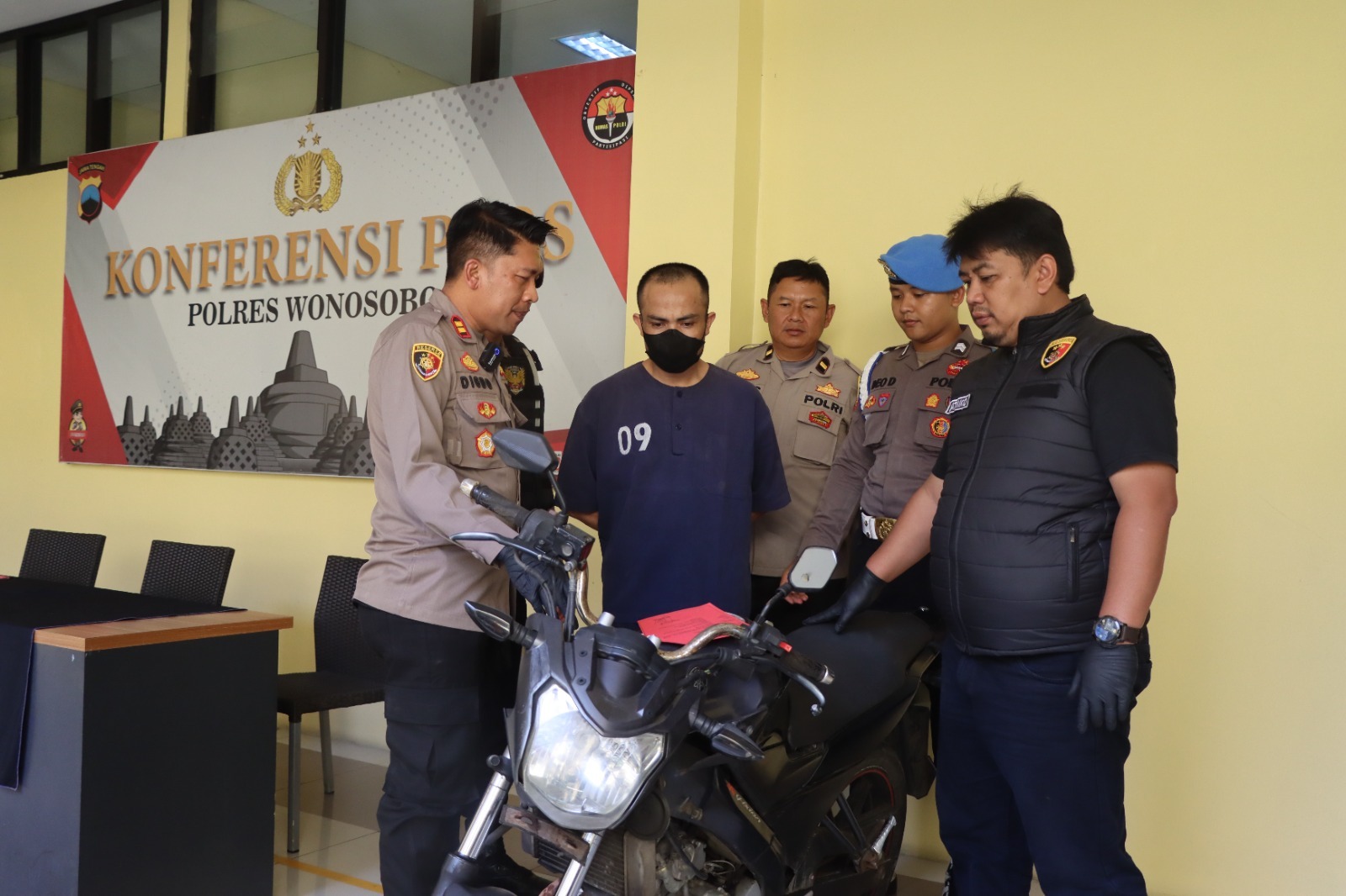 Polisi Ungkap Kasus Curanmor di Mojotengah Wonosobo: Pelaku Beraksi Tengah Malam, Sempat Kabur Sebelum Ditangkap. (Foto : Humas Polres Wonosobo)