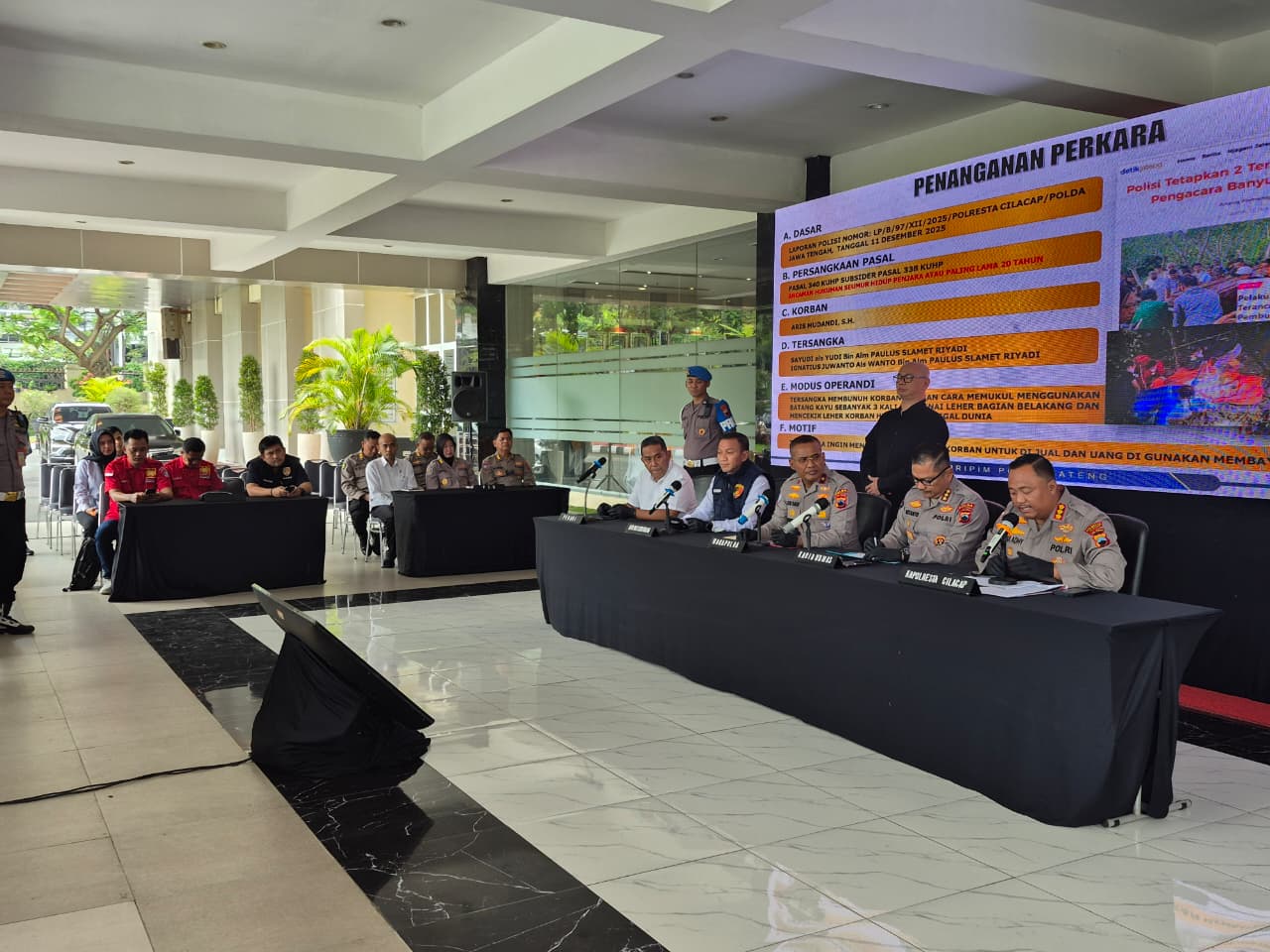 Polda Jawa Tengah saat menggelar konferensi pers kasus pembunuhan pengacara Purwokerto di Cilacap. (Polresta Cilacap).