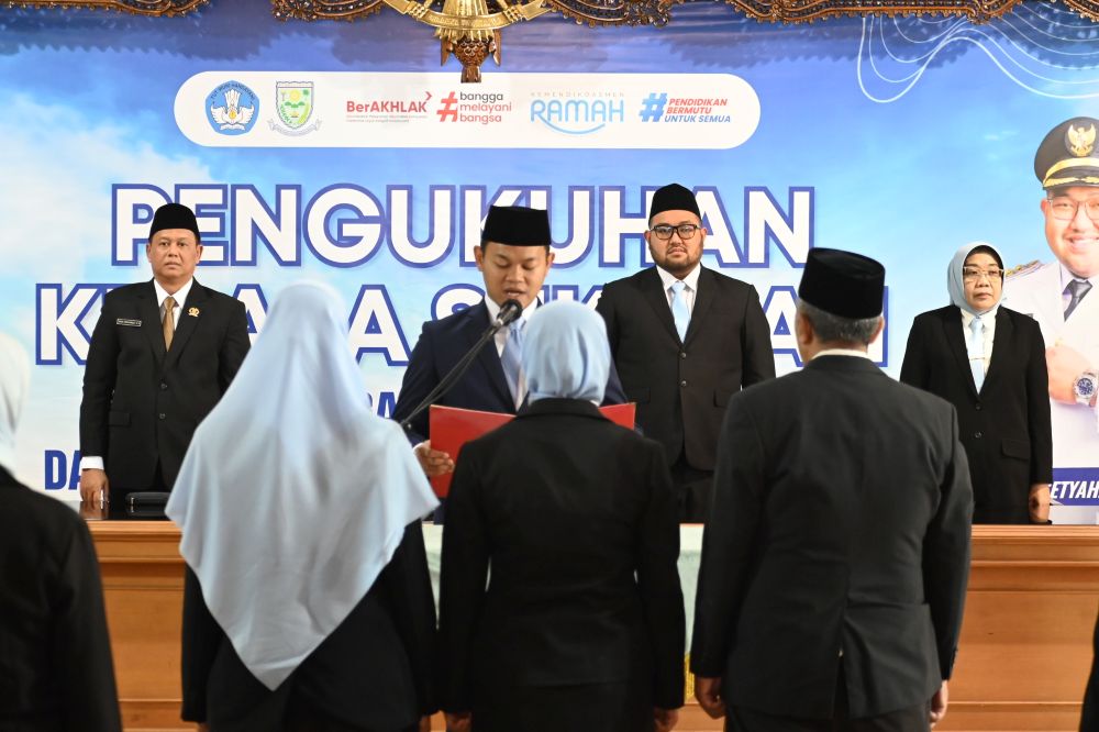 kepala sekolah