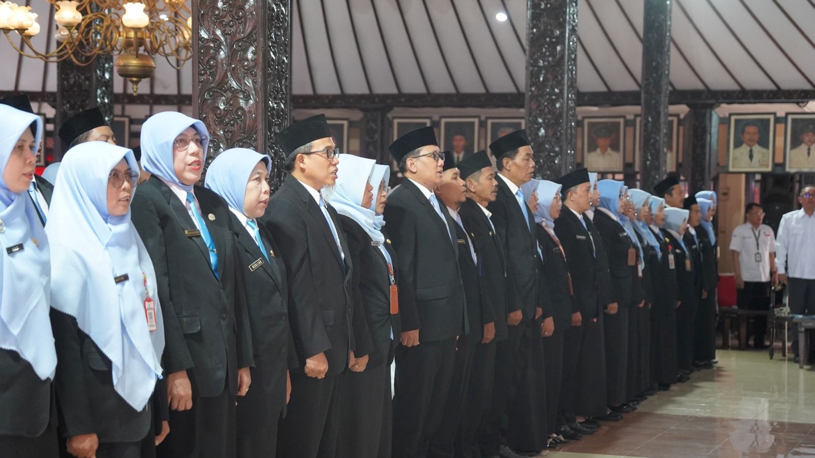 pengukuhan 135 kepala sekolah